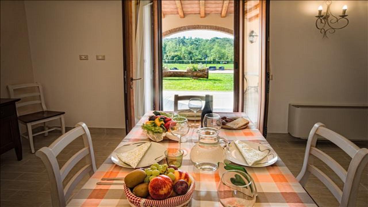 Agriturismo Deni Apartment Cenaia Ngoại thất bức ảnh