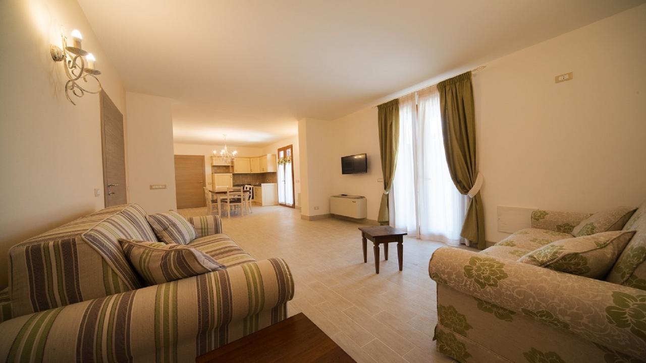 Agriturismo Deni Apartment Cenaia Ngoại thất bức ảnh