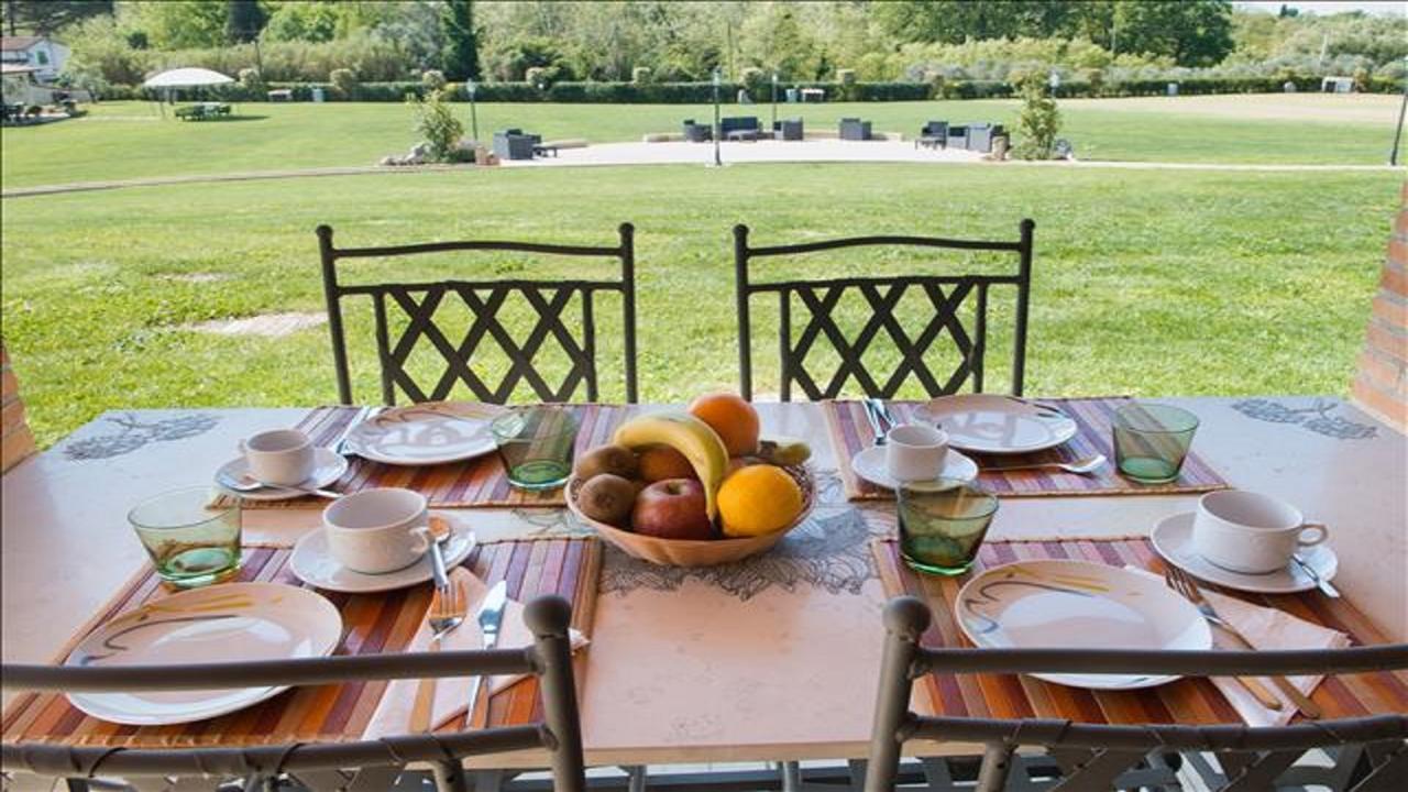 Agriturismo Deni Apartment Cenaia Ngoại thất bức ảnh