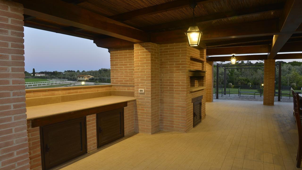 Agriturismo Deni Apartment Cenaia Ngoại thất bức ảnh